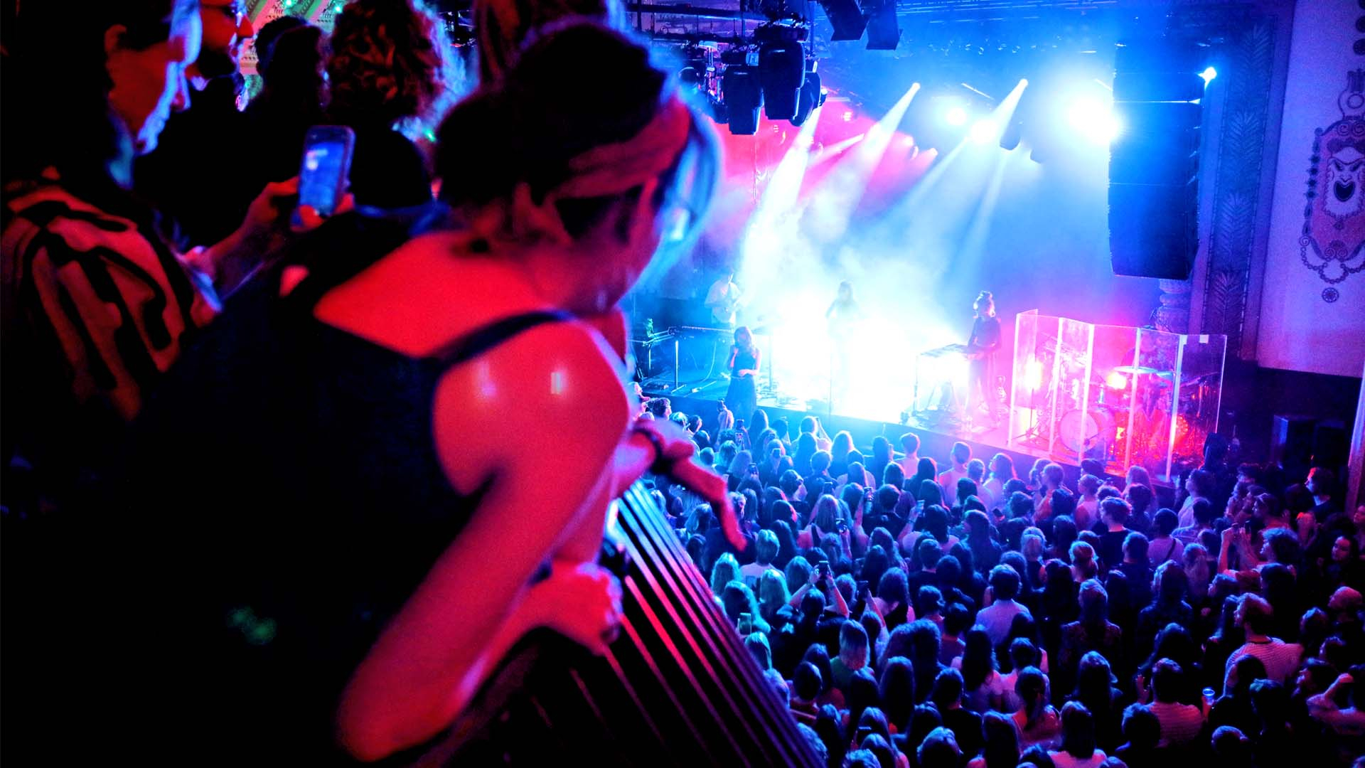 luxorlive.stager.co