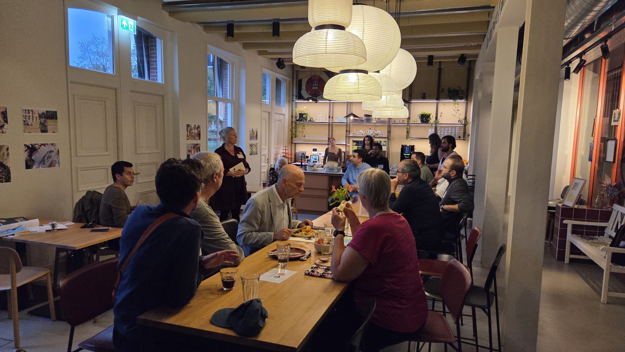 Dokhuisdialoog: Mensenrechten/Human rights