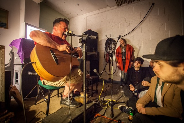 Howie Reeve Live concert met lunch!