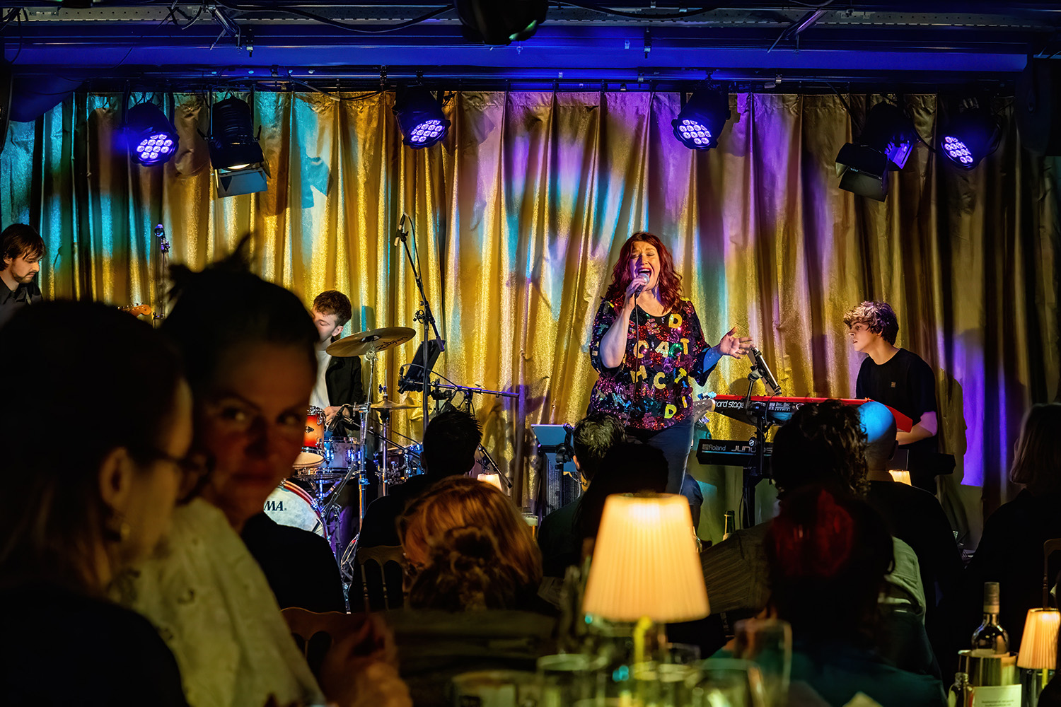 Afbeelding: Club Metro: Dinnershow met live muziek