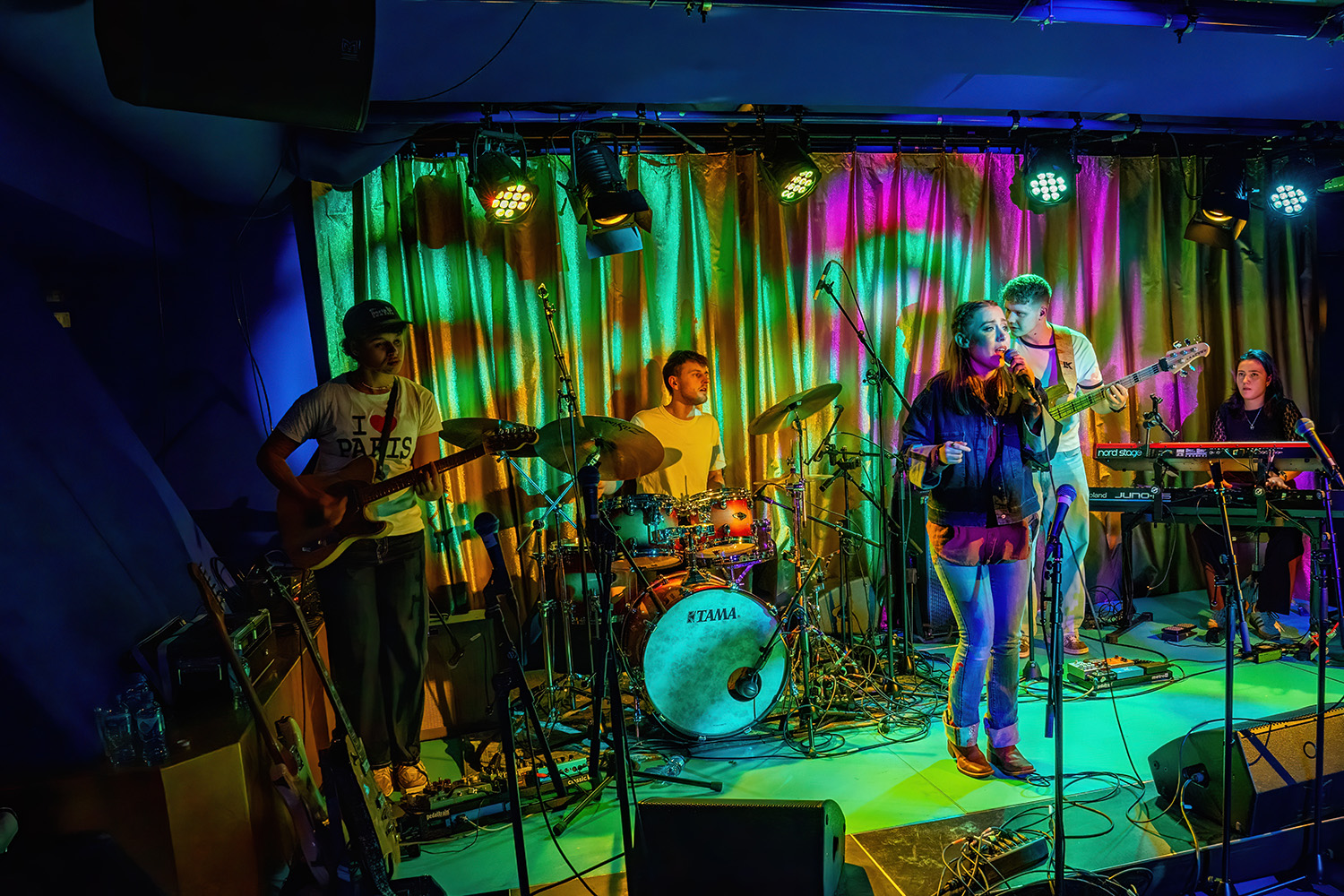 Afbeelding: Club Metro: Dinnershow met live muziek